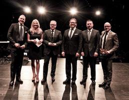 Verleihung des SALESLEADERS AWARDS 2014. v.l.: Martin Limbreck, Frauke Ludowig, Jürgen Ziemlich, Prof. Dr. Dirk Zupancic, Dominik Schmidt (SAP), Andreas Buhr Verleihung des SALESLEADERS AWARDS 2014. v.l.: Martin Limbreck, Frauke Ludowig, Jürgen Ziemlich, Prof. Dr. Dirk Zupancic, Dominik Schmidt (SAP), Andreas Buhr