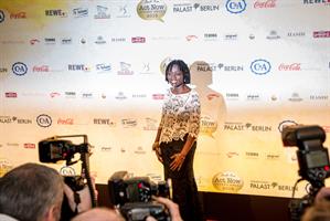 Dr. Auma Obama, Vorstandsvorsitzende der Sauti Kuu Foundation und Initiatorin des Act Now Jugend Awards. Foto: © Sinisa Nezic Dr. Auma Obama, Vorstandsvorsitzende der Sauti Kuu Foundation und Initiatorin des Act Now Jugend Awards. Foto: © Sinisa Nezic