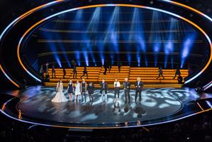 Präsentation des Sauti Kuu-Charity Song „Erhebt Eure Stimmen“ von Komponist und Sänger Sebastian Hämer durch Künstler und Kategorie-Paten sowie des Jungen Ensemble des Friedrichstadt-Palasts. Foto: © Sinisa Nezic Präsentation des Sauti Kuu-Charity Song „Erhebt Eure Stimmen“ von Komponist und Sänger Sebastian Hämer durch Künstler und Kategorie-Paten sowie des Jungen Ensemble des Friedrichstadt-Palasts. Foto: © Sinisa Nezic